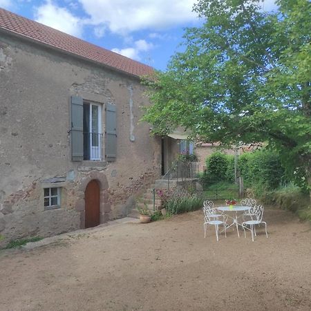 فيلا Gite Le Vieux Perrin Andelaroche المظهر الخارجي الصورة